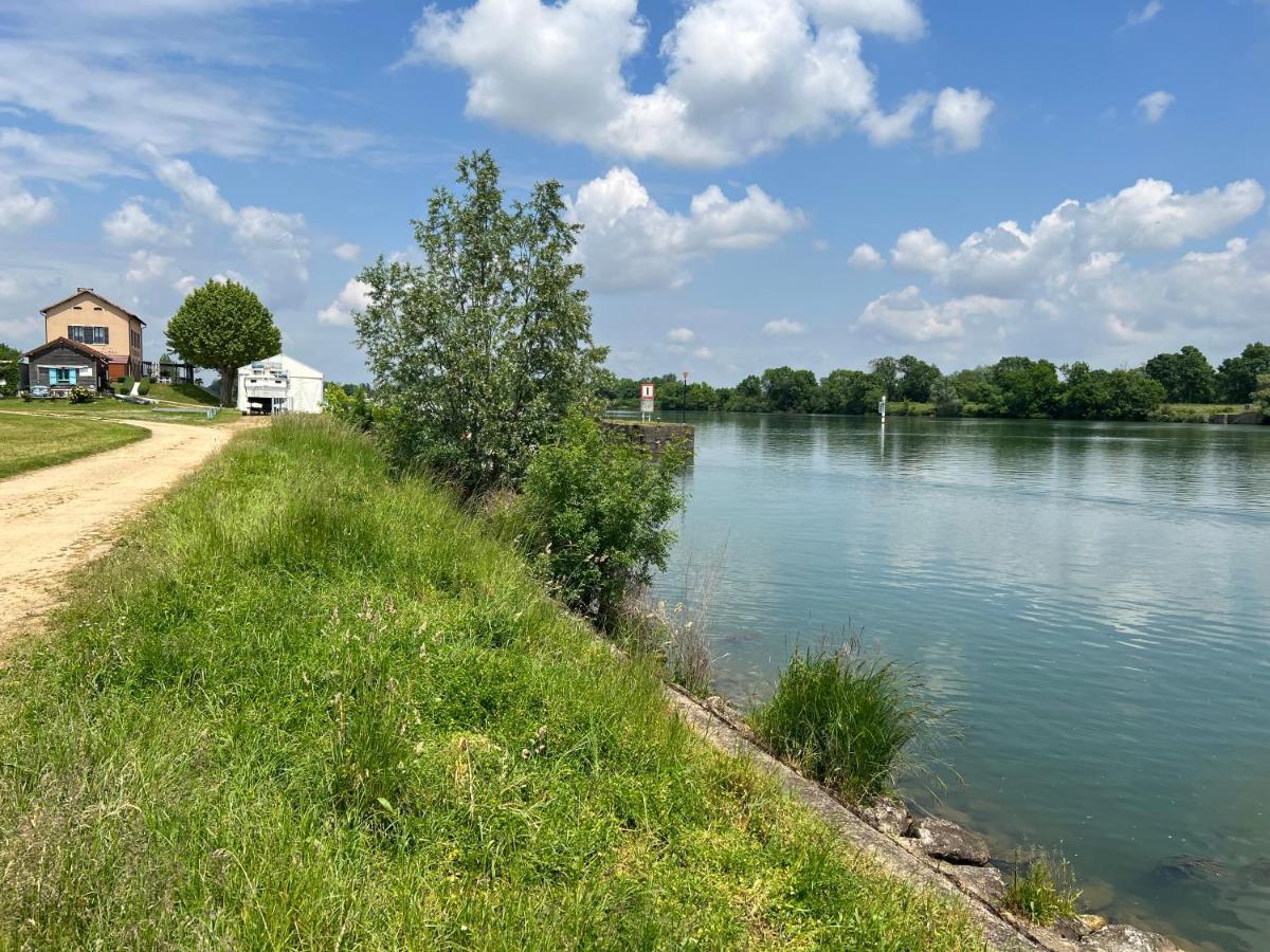 Gites De La Chapelle Gigny-sur-Saone Exteriér fotografie